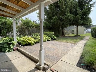 90 S CLINTON ST, Doylestown, PA 18901