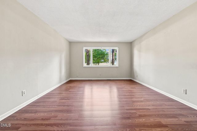 1707 Lynwood Circle, Sanford, NC 27330