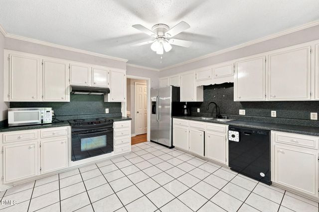 1707 Lynwood Circle, Sanford, NC 27330