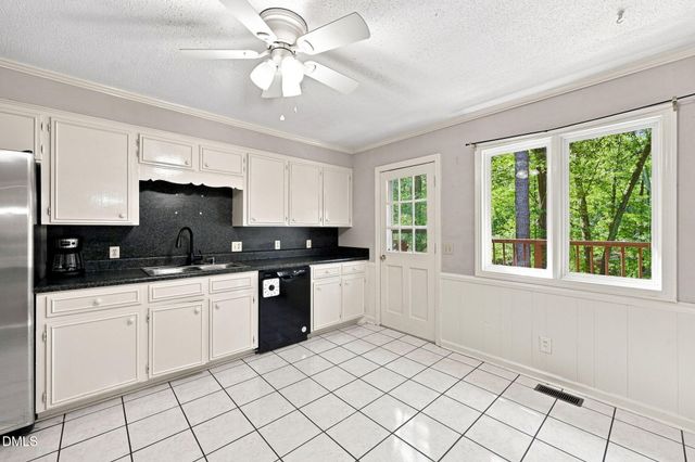 1707 Lynwood Circle, Sanford, NC 27330