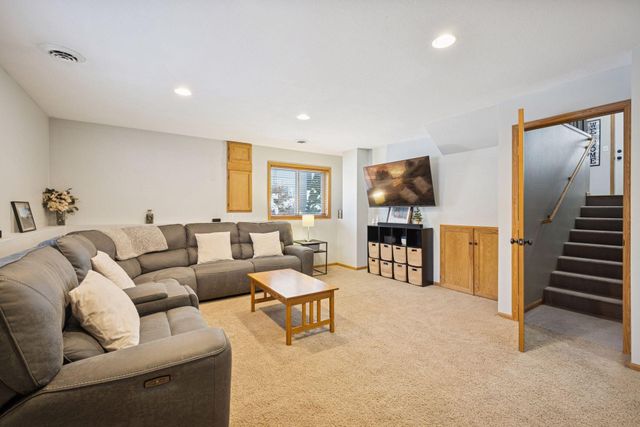 225 18th Avenue SE, Saint Joseph, MN 56374