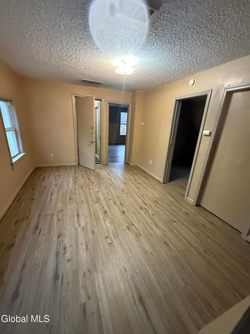 10 E Green Street, Johnstown, NY 12095