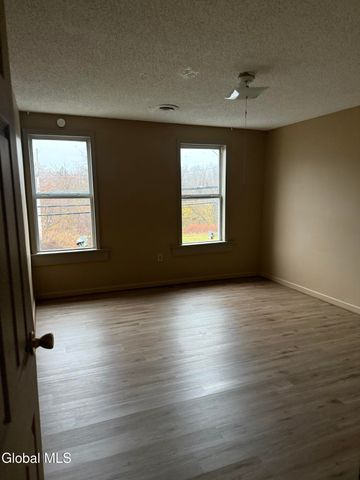 10 E Green Street, Johnstown, NY 12095