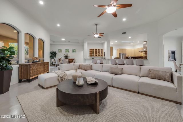 7343 E Autumn Dusk Place, Tucson, AZ 85750
