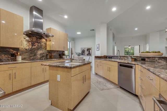 7343 E Autumn Dusk Place, Tucson, AZ 85750