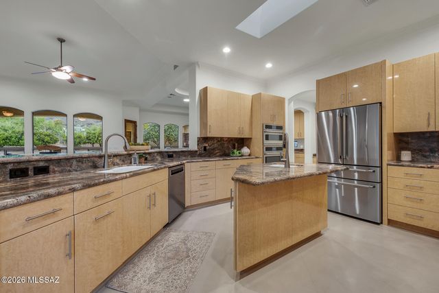 7343 E Autumn Dusk Place, Tucson, AZ 85750