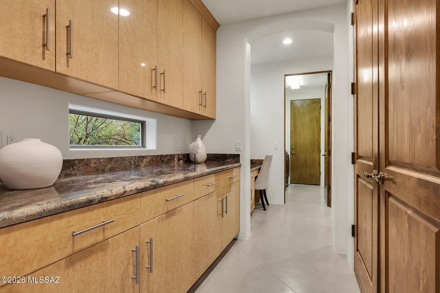7343 E Autumn Dusk Place, Tucson, AZ 85750