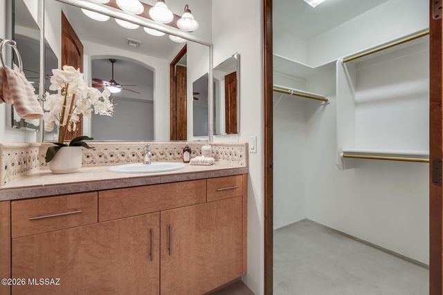 7343 E Autumn Dusk Place, Tucson, AZ 85750