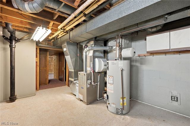 1578 Chelmsford Road, Mayfield Heights, OH 44124