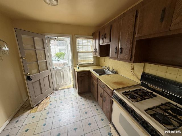 145 Beech Street, Belleville, NJ 07109