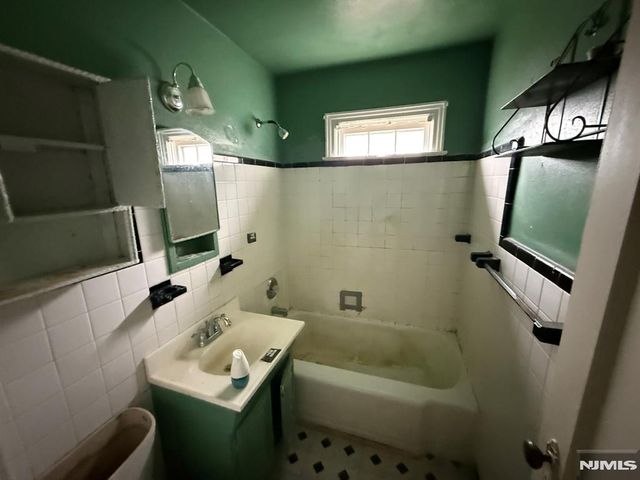 145 Beech Street, Belleville, NJ 07109