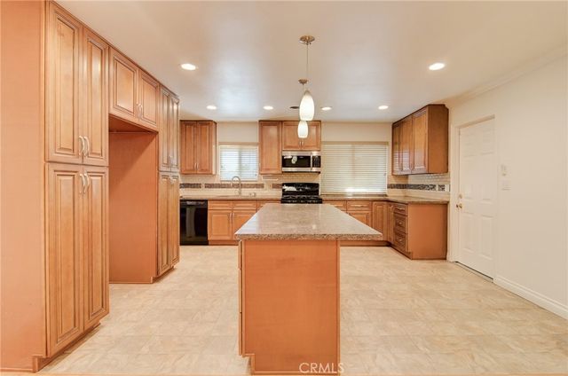 2543 E Locust, Orange, CA 92867