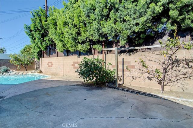 2543 E Locust, Orange, CA 92867