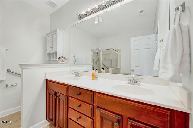 5045 Homeplace Drive, Apex, NC 27539