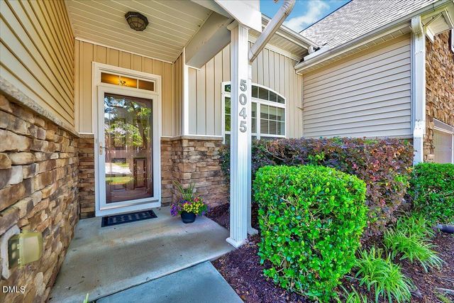 5045 Homeplace Drive, Apex, NC 27539