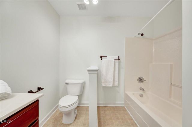 5045 Homeplace Drive, Apex, NC 27539