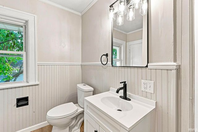 730 S 34th Street, South Bend, IN 46615