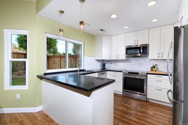 3533 Hastings Drive, Carlsbad, CA 92010