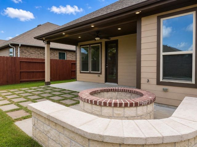 15515 Amber Manor Lane, Houston, TX 77044