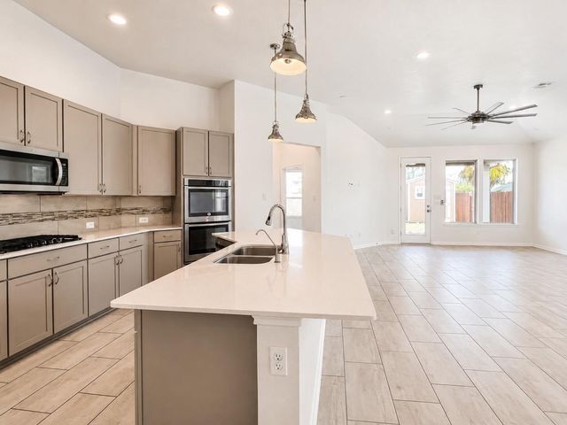 15515 Amber Manor Lane, Houston, TX 77044