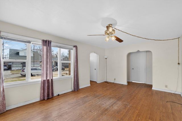 6516 21st AVENUE, Kenosha, WI 53143