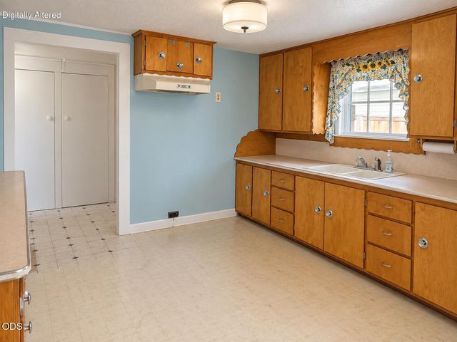1355 NW Jacksonville Avenue, Bend, OR 97703