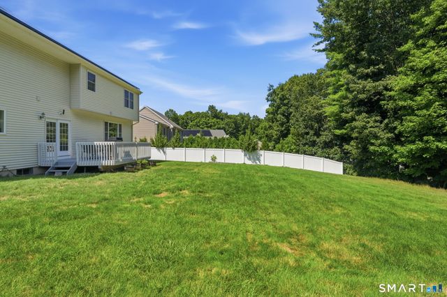 25 Saddle Hill Road, Manchester, CT 06040