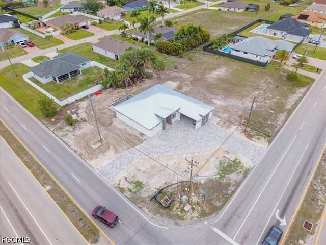 2 Nelson RD N, Cape Coral, FL 33993