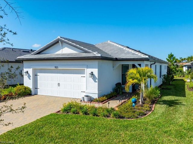 1923 Sierra CT, Naples, FL 34120