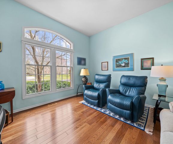 4981 St Annes Court, Ann Arbor, MI 48103