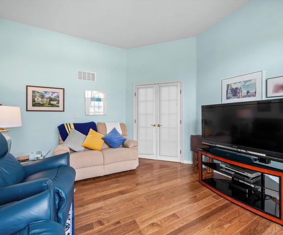 4981 St Annes Court, Ann Arbor, MI 48103