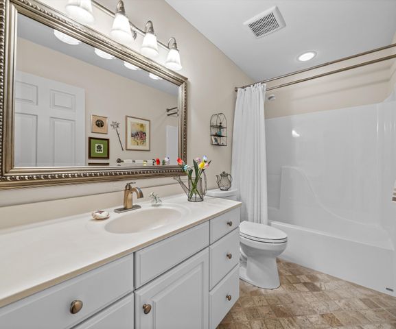 4981 St Annes Court, Ann Arbor, MI 48103