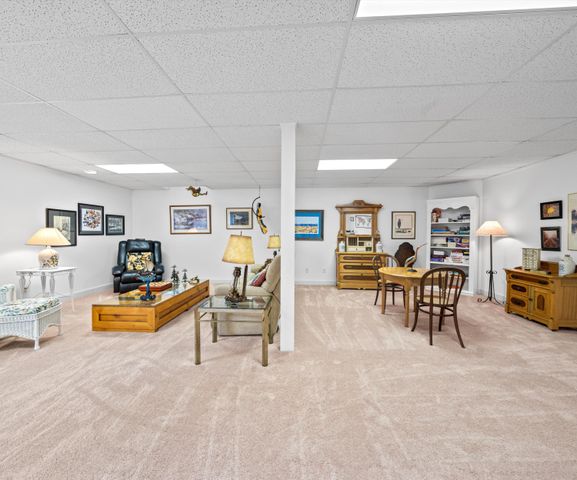 4981 St Annes Court, Ann Arbor, MI 48103