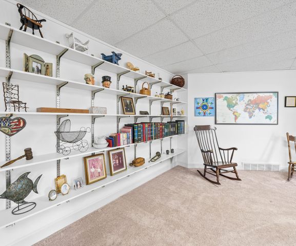 4981 St Annes Court, Ann Arbor, MI 48103