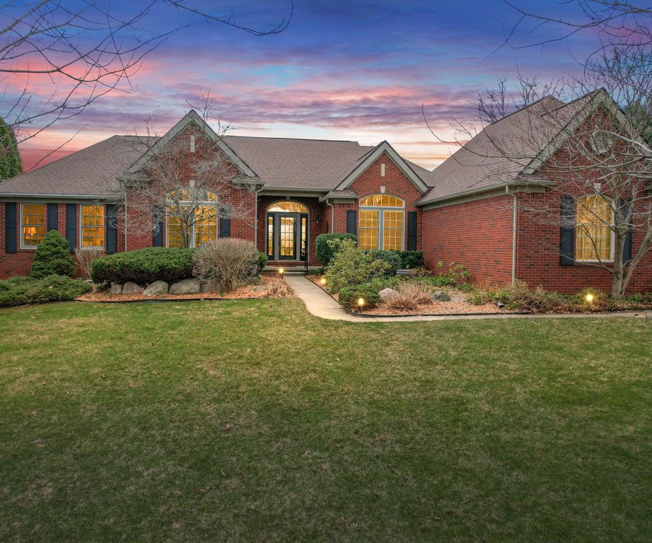 4981 St Annes Court, Ann Arbor, MI 48103