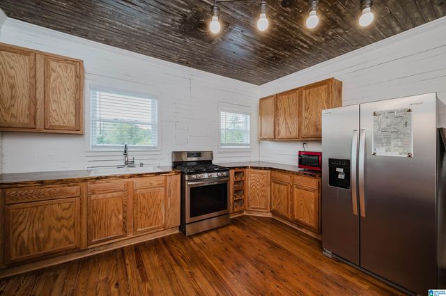 1352 COUNTY ROAD 185, Jemison, AL 35085