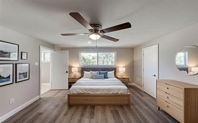 5774 Greencraig Drive, Houston, TX 77035