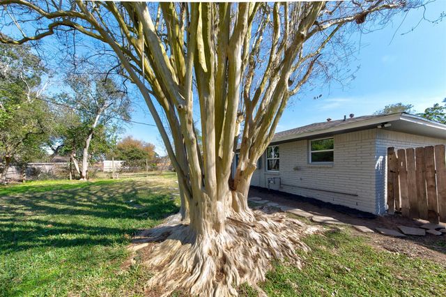 5774 Greencraig Drive, Houston, TX 77035