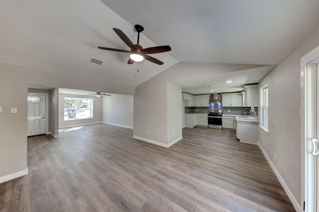 5774 Greencraig Drive, Houston, TX 77035