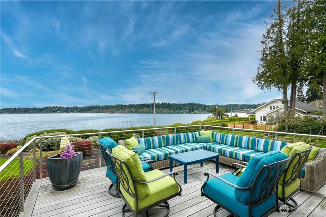 10475 Manitou Beach Drive NE, Bainbridge Island, WA 98110