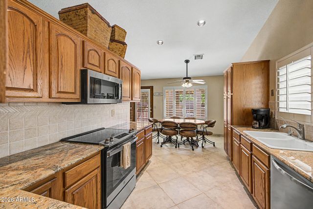 4333 E ALISO Canyon, Phoenix, AZ 85044