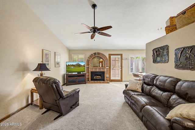 4333 E ALISO Canyon, Phoenix, AZ 85044