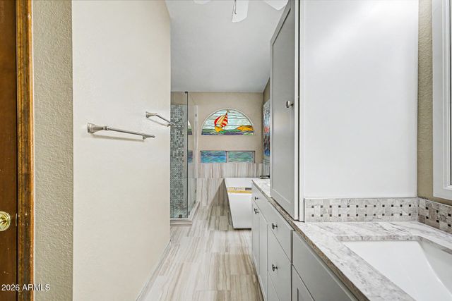 4333 E ALISO Canyon, Phoenix, AZ 85044