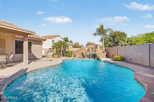 4333 E ALISO Canyon, Phoenix, AZ 85044
