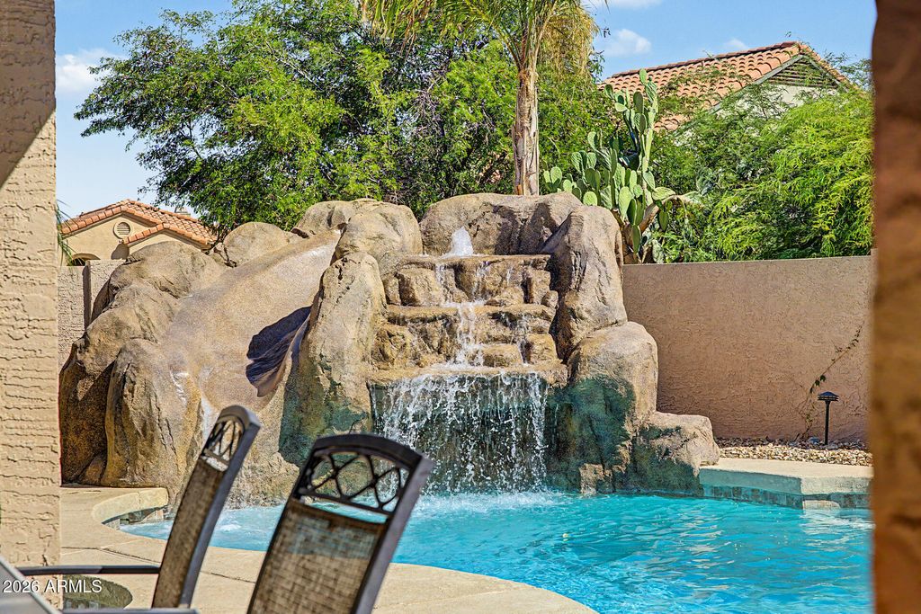 4333 E ALISO Canyon, Phoenix, AZ 85044 — photo 2