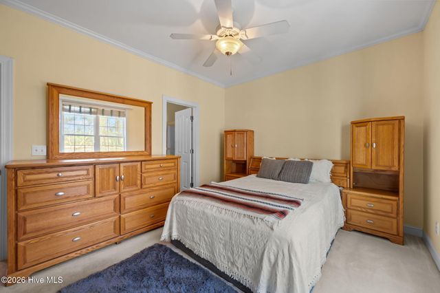 211 Port Side Drive, Sneads Ferry, NC 28460