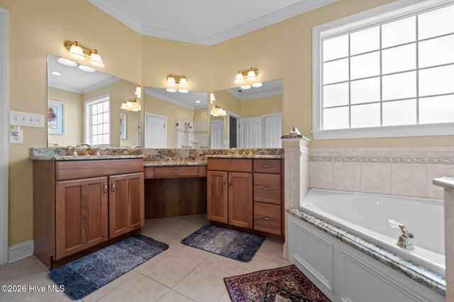 211 Port Side Drive, Sneads Ferry, NC 28460