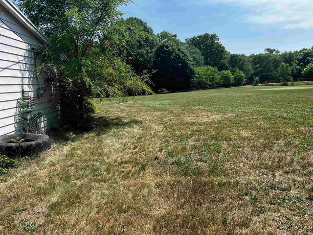 56266 Butternut Road, South Bend, IN 46619