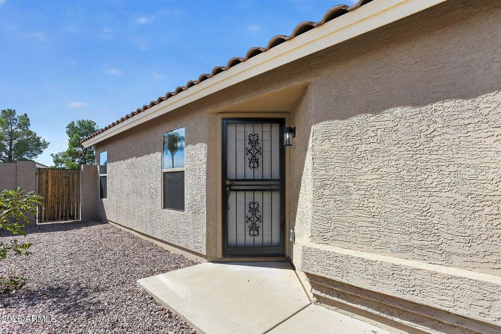 16464 N 137TH Drive, Surprise, AZ 85374 — photo 4