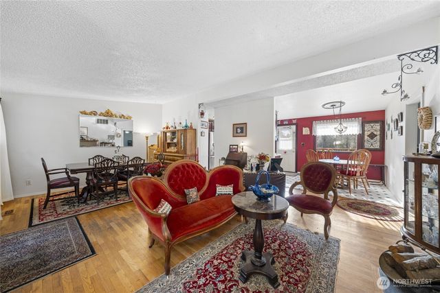 24661 SE 224th Street, Maple Valley, WA 98038